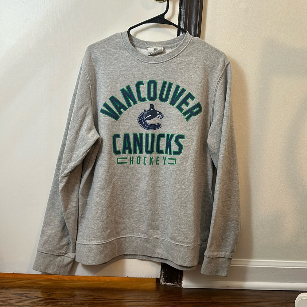Vancouver Canucks sweater